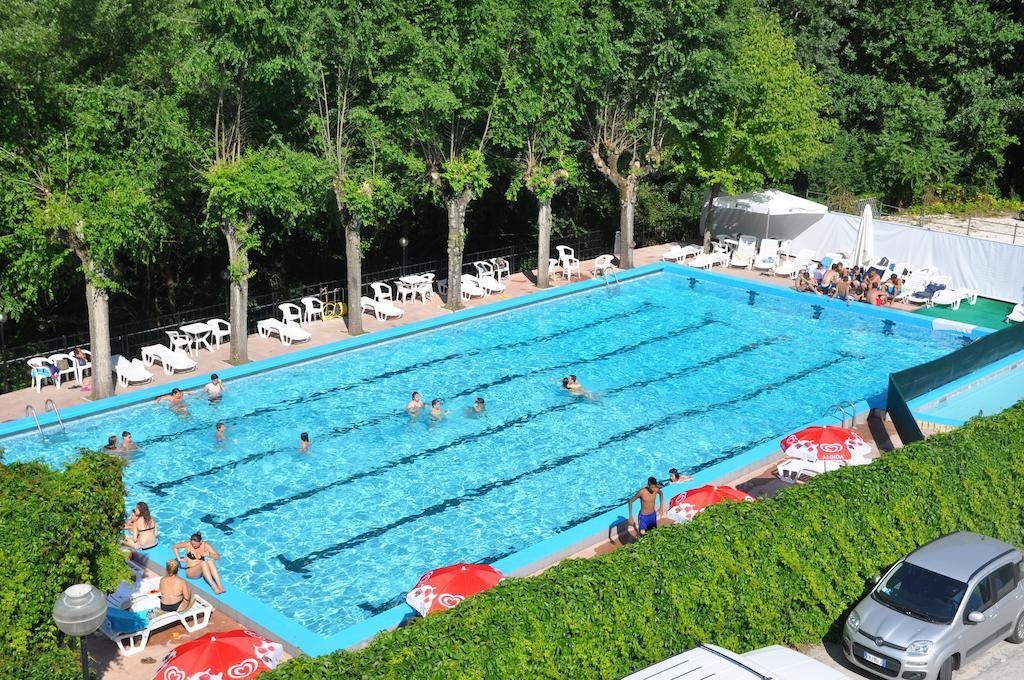 Hotel Terme Di San Vittore Genga  Luaran gambar