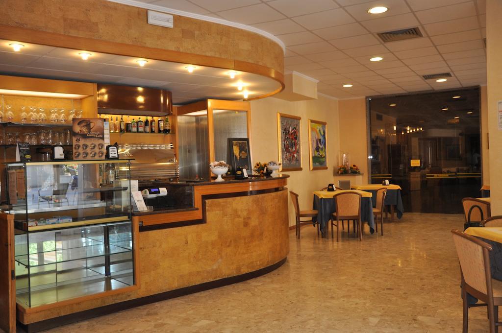 Hotel Terme Di San Vittore Genga  Luaran gambar