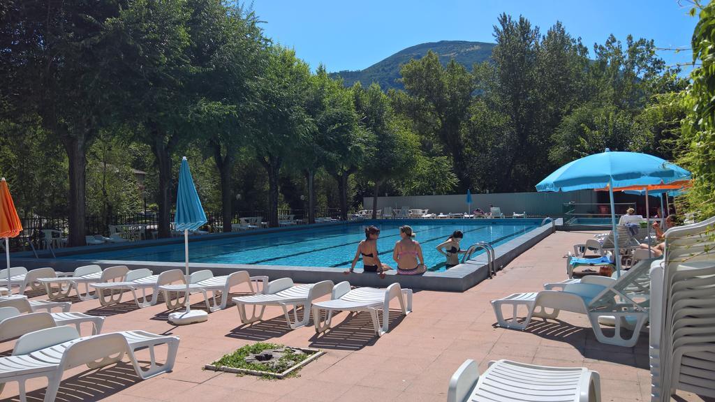 Hotel Terme Di San Vittore Genga  Luaran gambar
