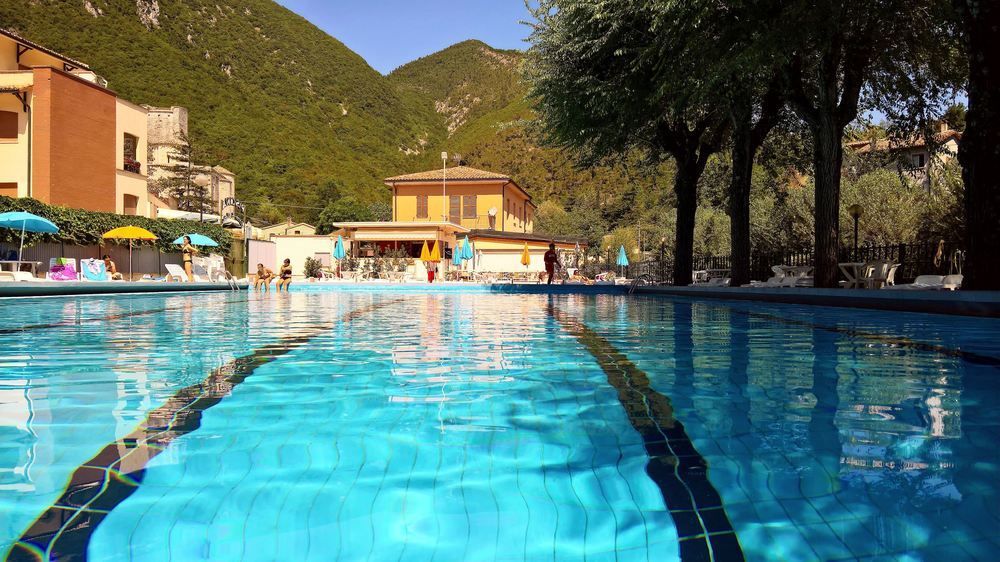 Hotel Terme Di San Vittore Genga  Luaran gambar